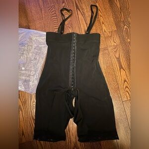 Black Shapewear Bodysuit faja